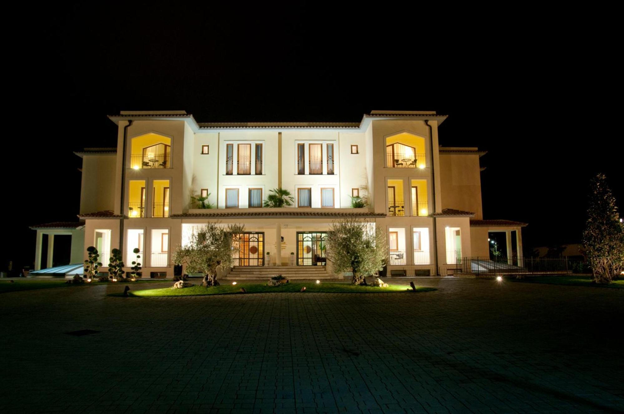 Best Western Premier Villa Fabiano Palace Hotel Rende Dış mekan fotoğraf