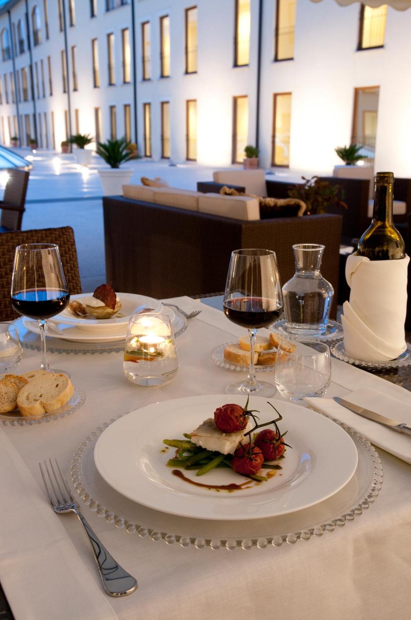 Best Western Premier Villa Fabiano Palace Hotel Rende Restoran fotoğraf